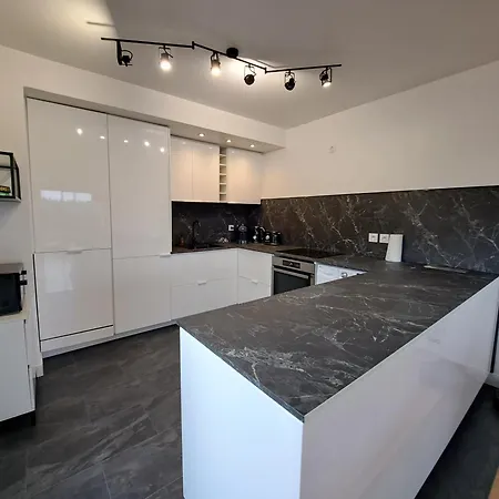 Meuble 2 Avec Piscine Sur Golf De Vacquerolles アパート ニーム