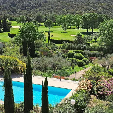 Meuble 2 Avec Piscine Sur Golf De Vacquerolles アパート *